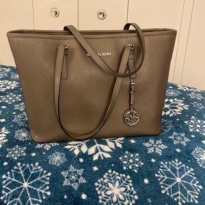 Micheal Kors tote bag